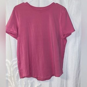 Lululemon Pink tee